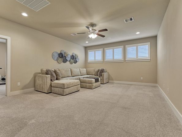 35 Pondera Point Drive, The Woodlands TX 77375