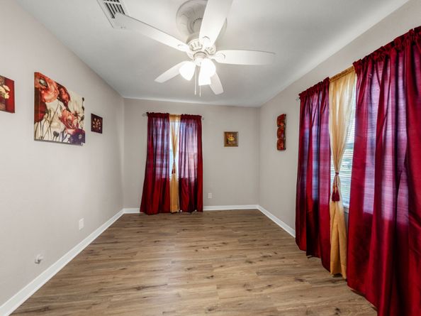 10128 Homestead Road, Houston TX 77016