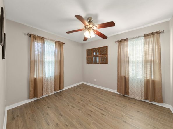 10128 Homestead Road, Houston TX 77016