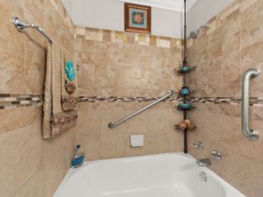 10128 Homestead Road, Houston TX 77016