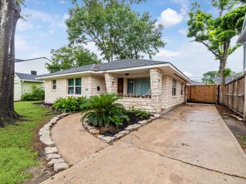 1219 Candlelight Lane