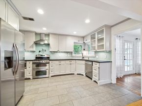1219 Candlelight Lane, Houston TX 77018