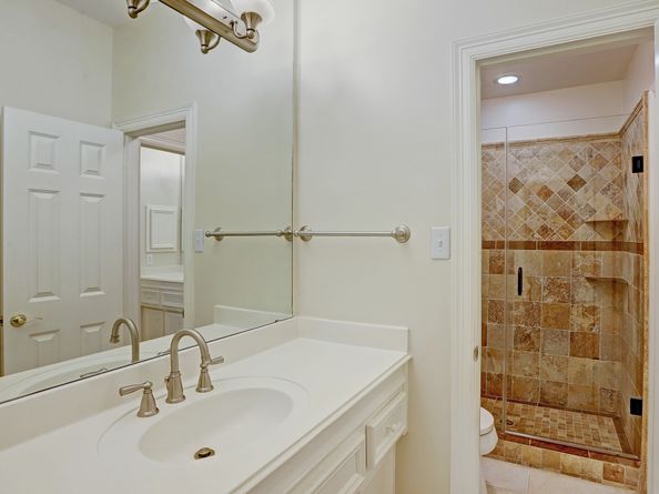 16 Stalynn Lane, Houston TX 77027