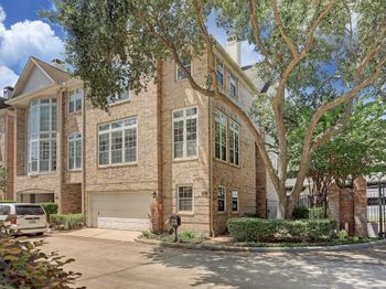 16 Stalynn Lane