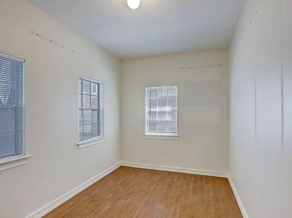 16 Stalynn Lane, Houston TX 77027
