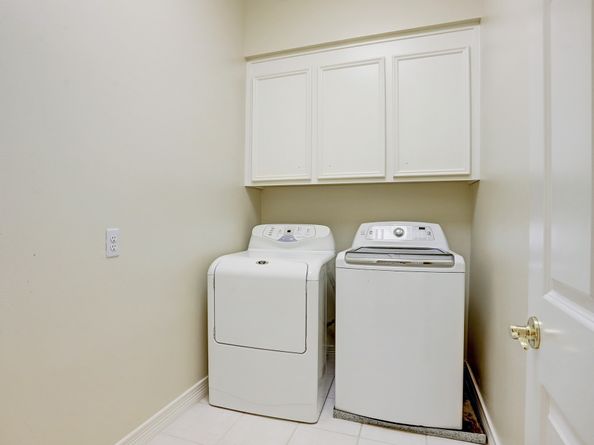 16 Stalynn Lane, Houston TX 77027