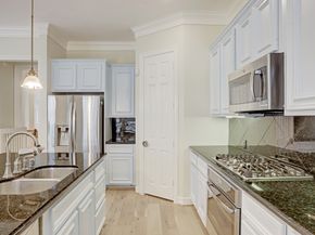 16 Stalynn Lane, Houston TX 77027