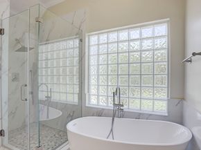 16 Stalynn Lane, Houston TX 77027