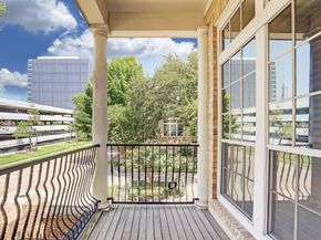 16 Stalynn Lane, Houston TX 77027