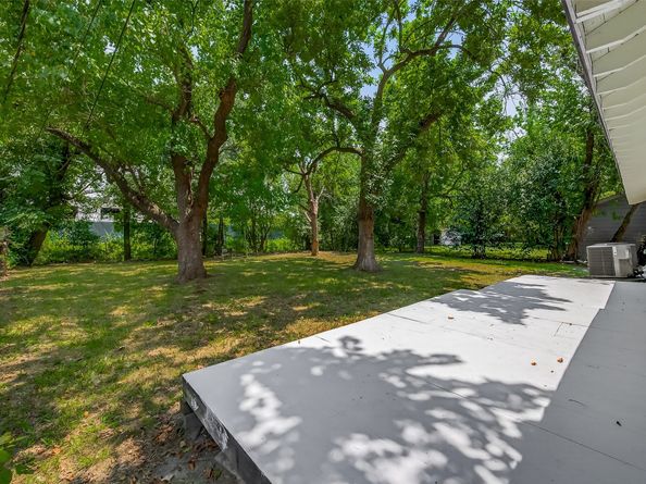 7023 Crestmont Street, Houston TX 77033