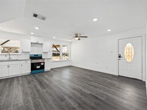 7904 Shotwell Street, Houston TX 77016
