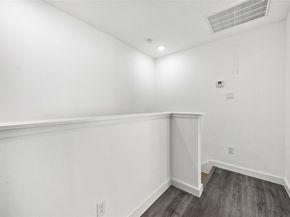 7904 Shotwell Street, Houston TX 77016