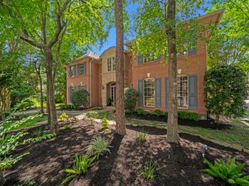 15 Bank Birch Place