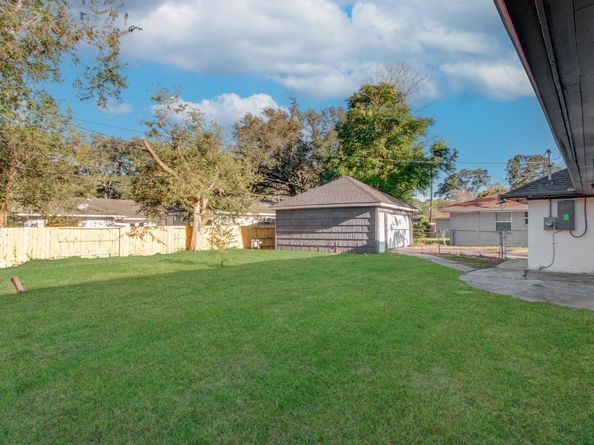 5230 W Bellfort Avenue, Houston TX 77035