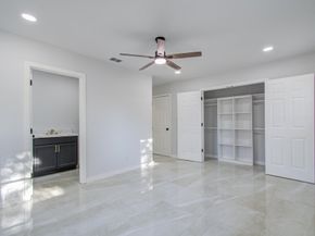 5230 W Bellfort Avenue, Houston TX 77035