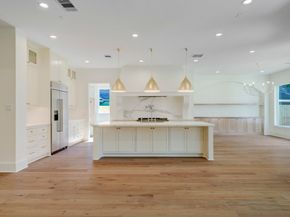 1046 Gardenia Drive, Houston TX 77018