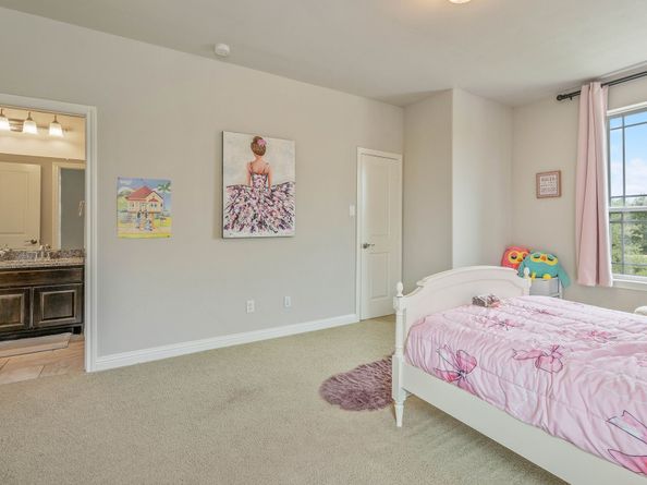 34 Jaden Oaks Place, Tomball TX 77375