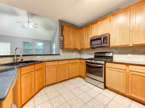 2931 Meadowglen Cove, Houston TX 77082
