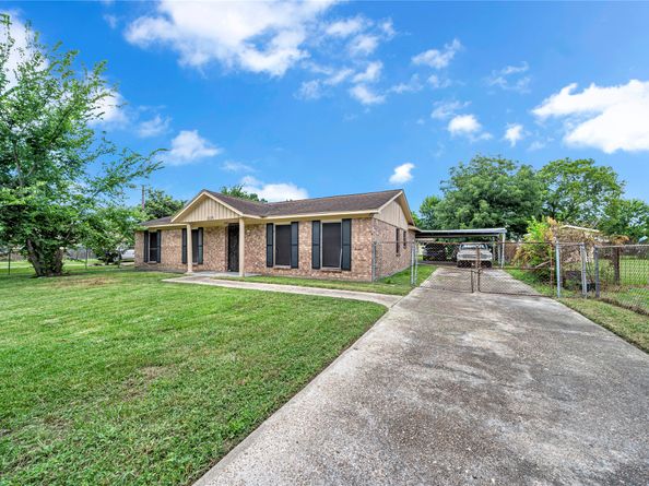 3225 Bostic Street, Houston TX 77093