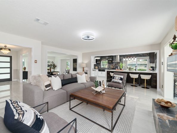 2302 Brooktree Drive, Houston TX 77008