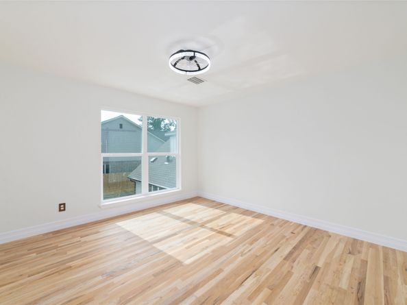 2302 Brooktree Drive, Houston TX 77008