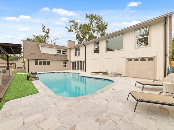2302 Brooktree Drive, Houston TX 77008