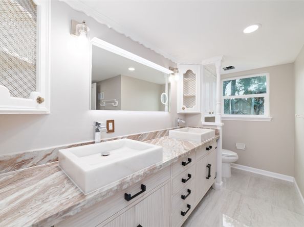 2302 Brooktree Drive, Houston TX 77008
