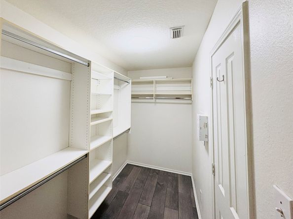 11 Lyreleaf, The Woodlands TX 77382
