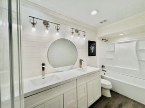 11 Lyreleaf, The Woodlands TX 77382