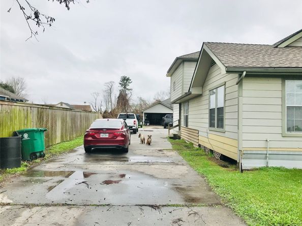 8521 Schneider Street, Houston TX 77093
