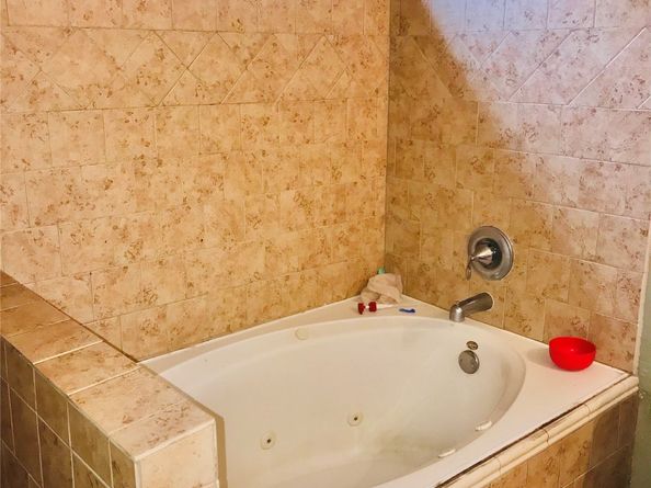 8521 Schneider Street, Houston TX 77093