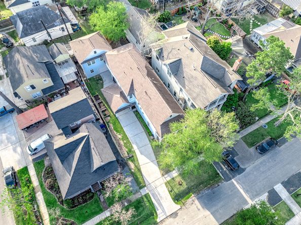 805 Columbia Street, Houston TX 77007