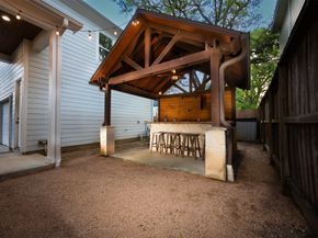805 Columbia Street, Houston TX 77007