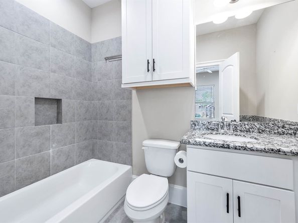805 Columbia Street, Houston TX 77007