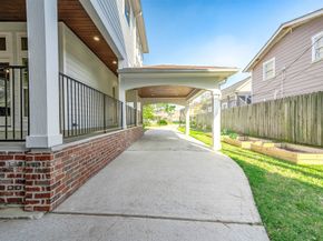 805 Columbia Street, Houston TX 77007