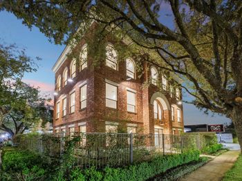128 W 17th Street