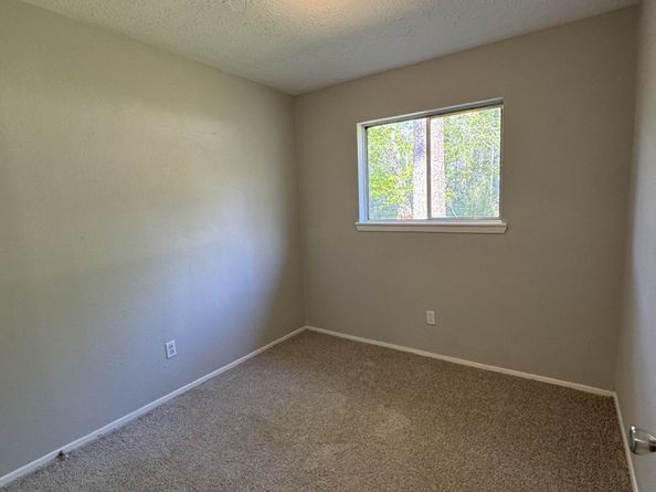 8926 Valley Side Drive, Houston TX 77078