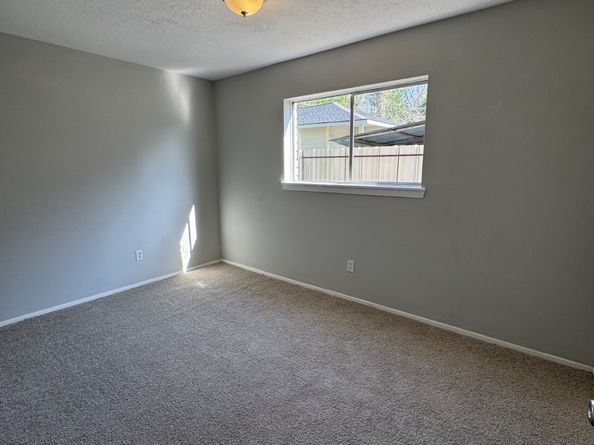 8926 Valley Side Drive, Houston TX 77078