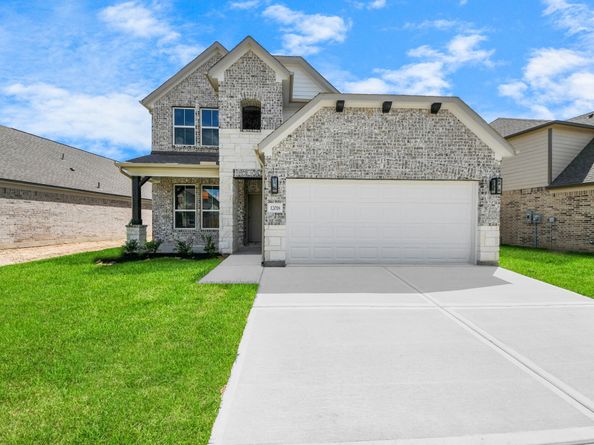 12018 Maple Oak Drive, Houston TX 77066