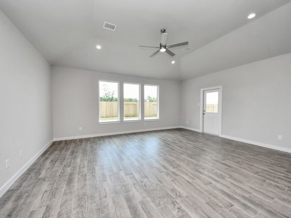 12018 Maple Oak Drive, Houston TX 77066