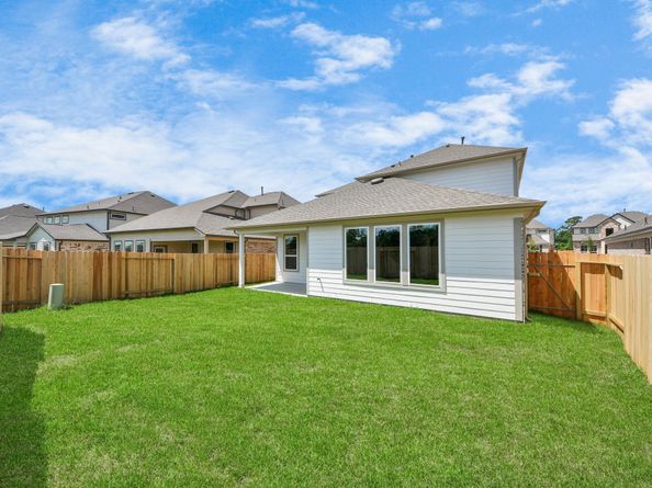 12018 Maple Oak Drive, Houston TX 77066