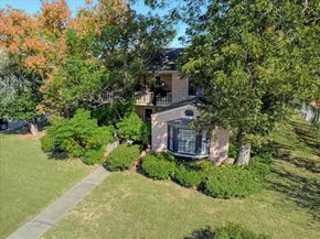 2001 Binz Street, Houston TX 77004