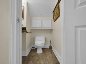 2908 Saint Street, Houston TX 77027