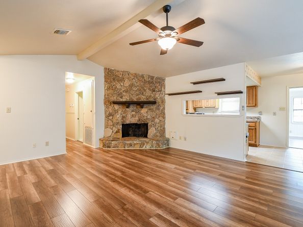 3306 Sycamore Springs Drive, Houston TX 77339
