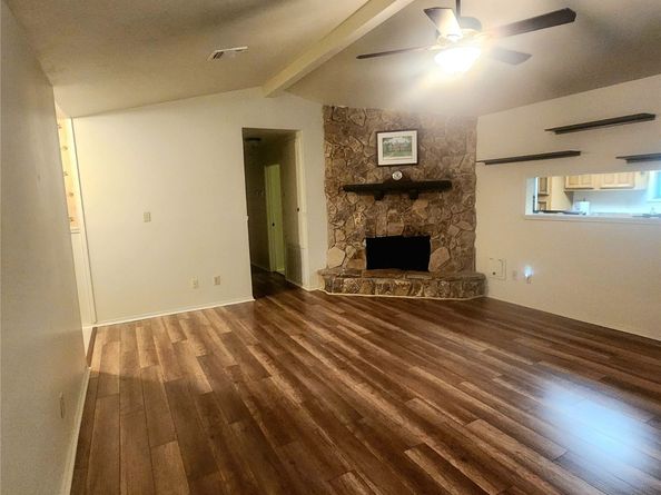 3306 Sycamore Springs Drive, Houston TX 77339