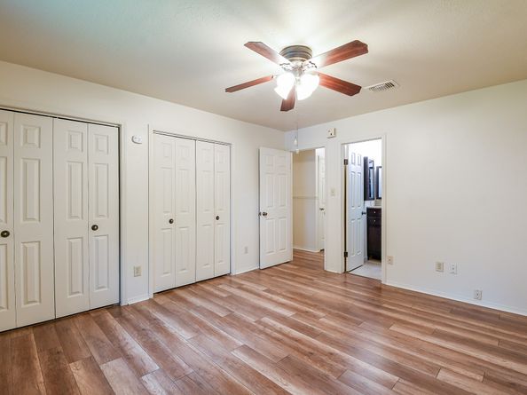 3306 Sycamore Springs Drive, Houston TX 77339
