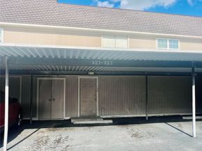 2226 S Piney Point Road 104, Houston TX 77063