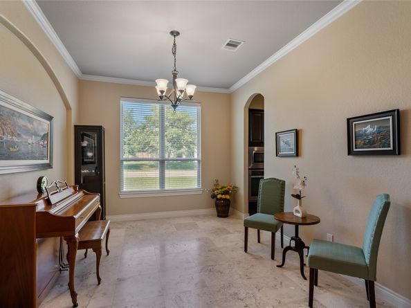 22214 Pine Tree Drive, Tomball TX 77377