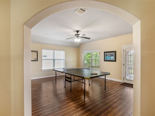 22214 Pine Tree Drive, Tomball TX 77377
