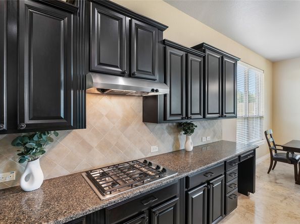 22214 Pine Tree Drive, Tomball TX 77377
